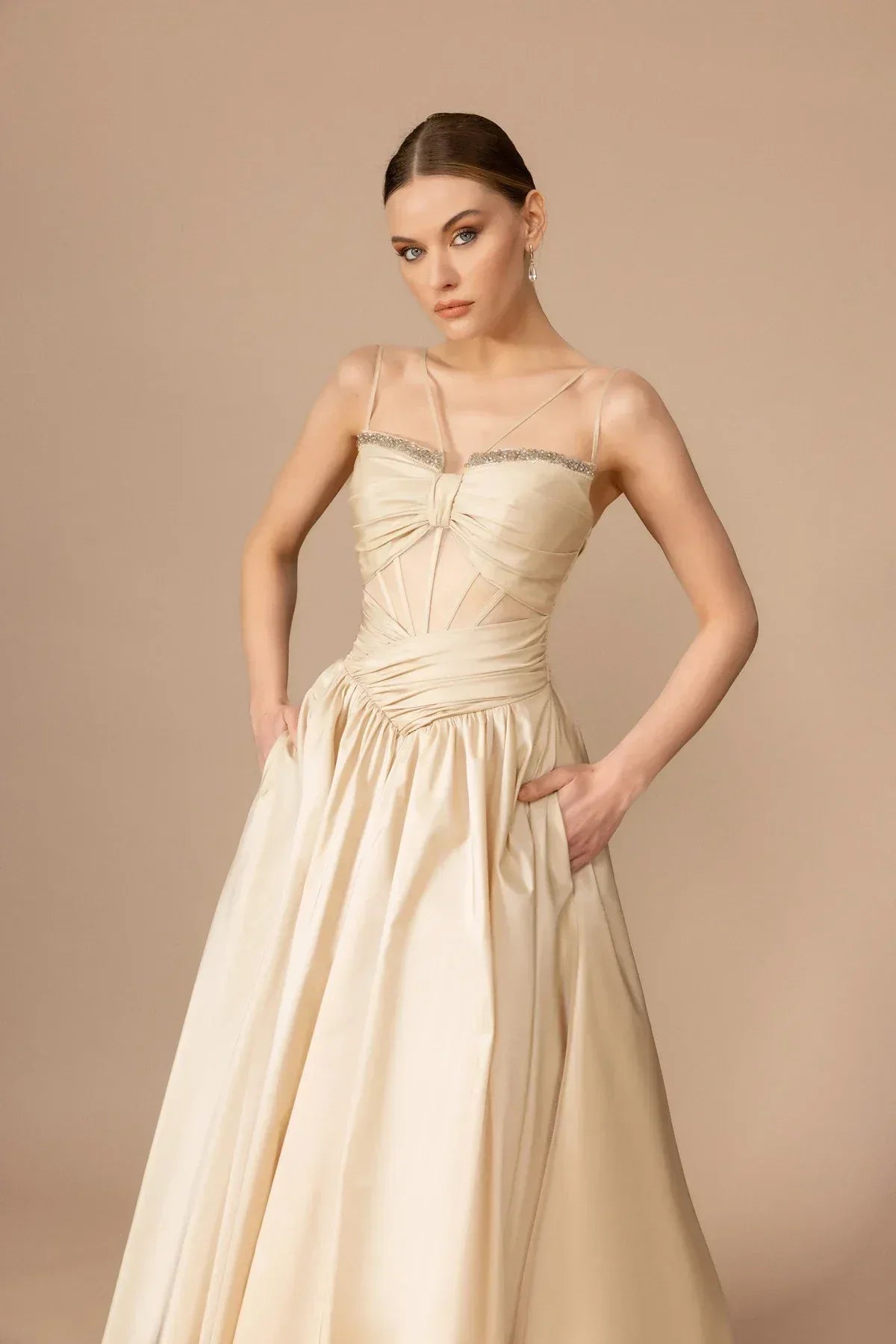 7001-Transparan Detaylı Uzun Elbise - Kenzel