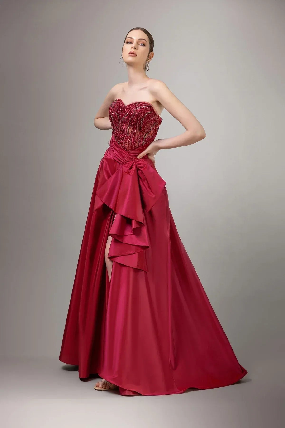 7002-Straplez Derin Yırtmaçlı Uzun Elbise - Kenzel