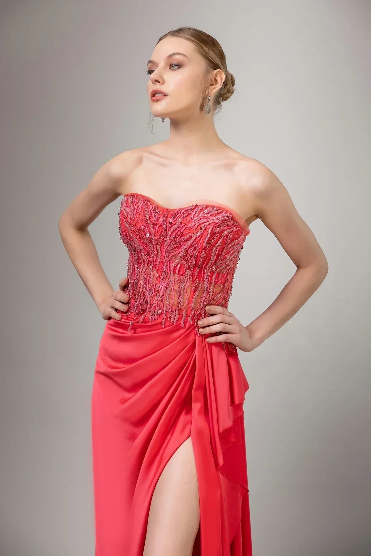 Straplez Yaka Derin Yırtmaç Uzun Elbise 7003 - Kenzel