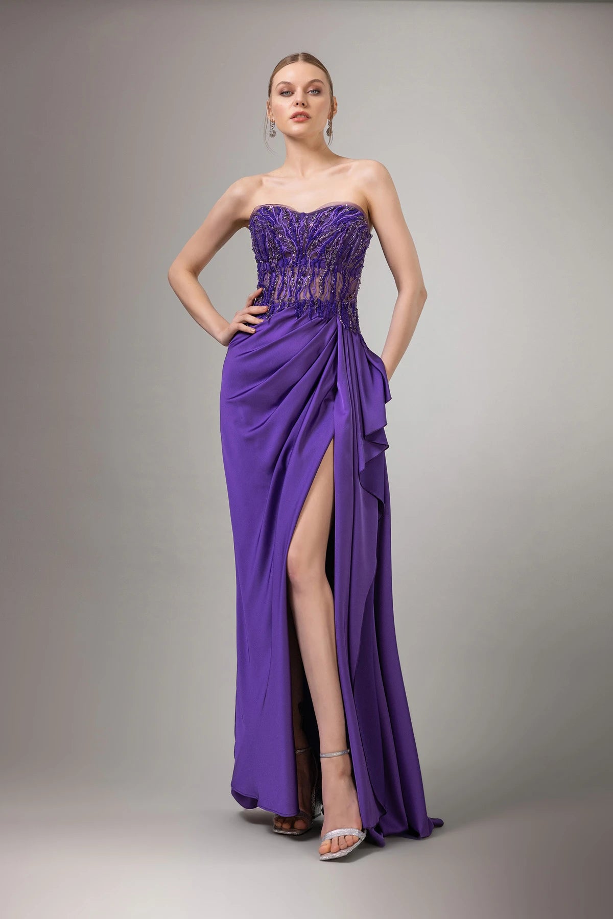 Straplez Yaka Derin Yırtmaç Uzun Elbise 7003