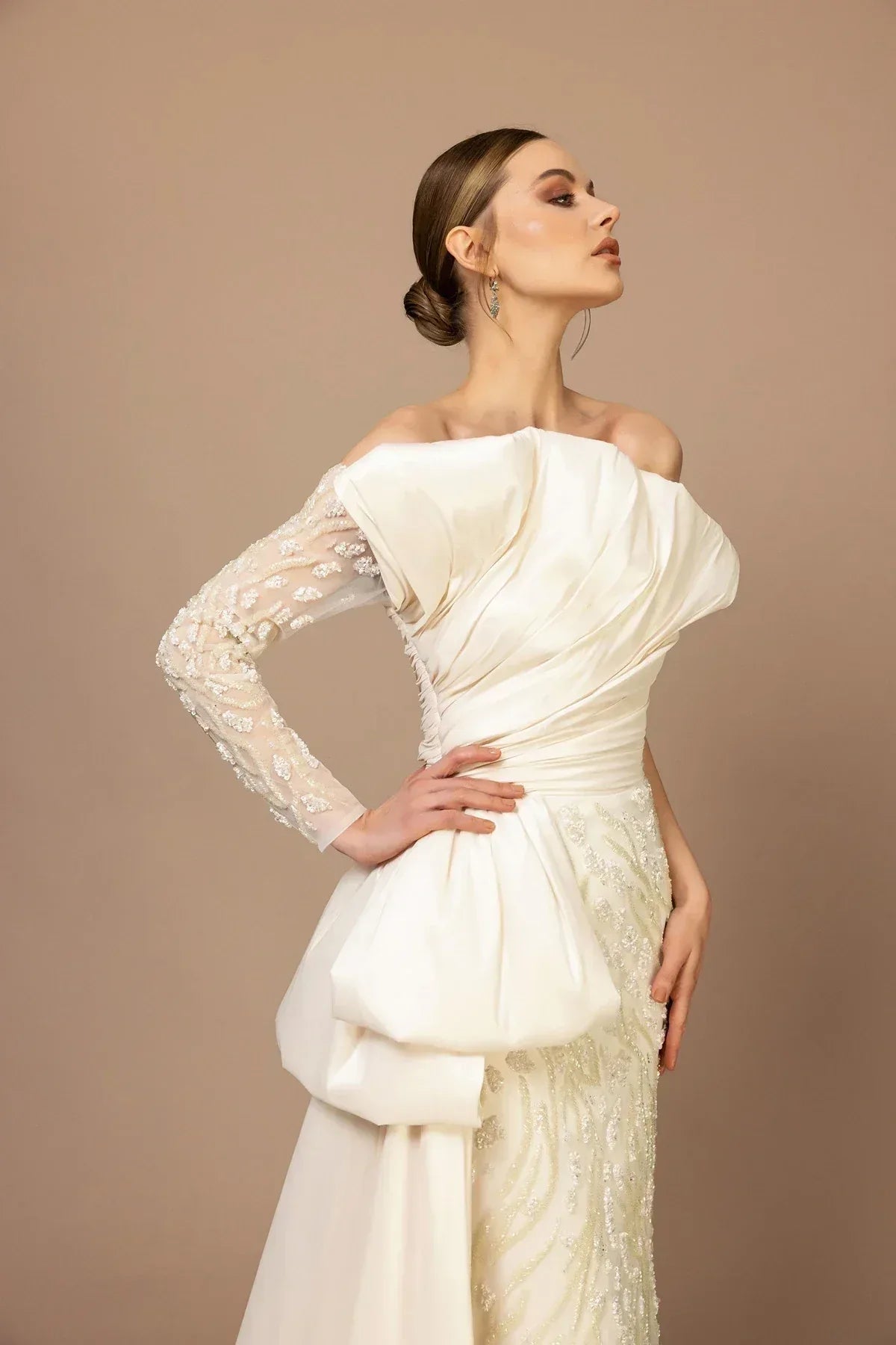 7009-Tek Kol Transparan Detaylı Uzun Elbise - Kenzel