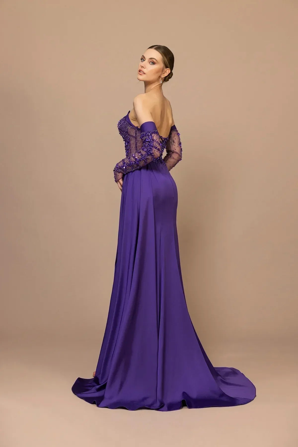 7014-İşleme Detaylı Transparan Kol Straplez Uzun Elbise - Kenzel