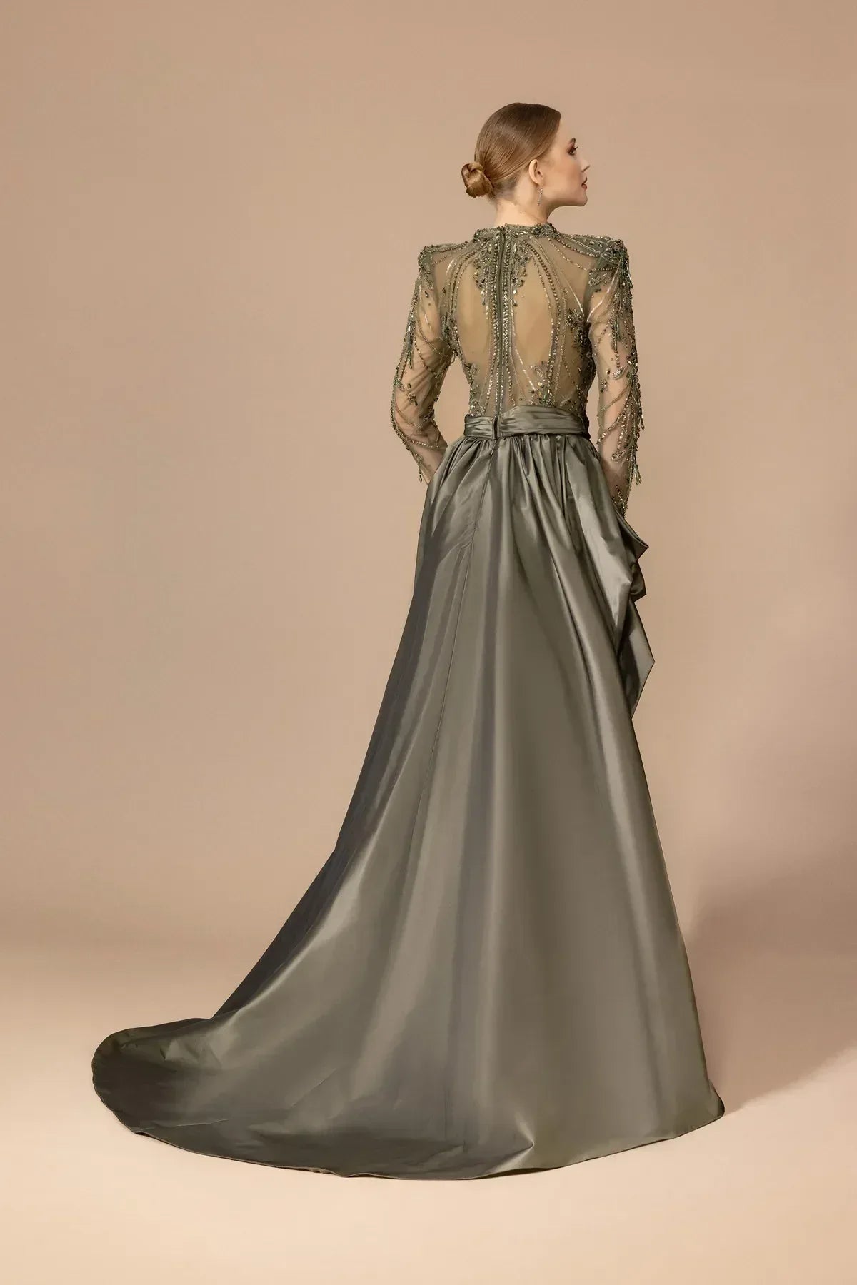 7037-İşlemeli Önü Kısa Arkası Uzun Elbise - Kenzel