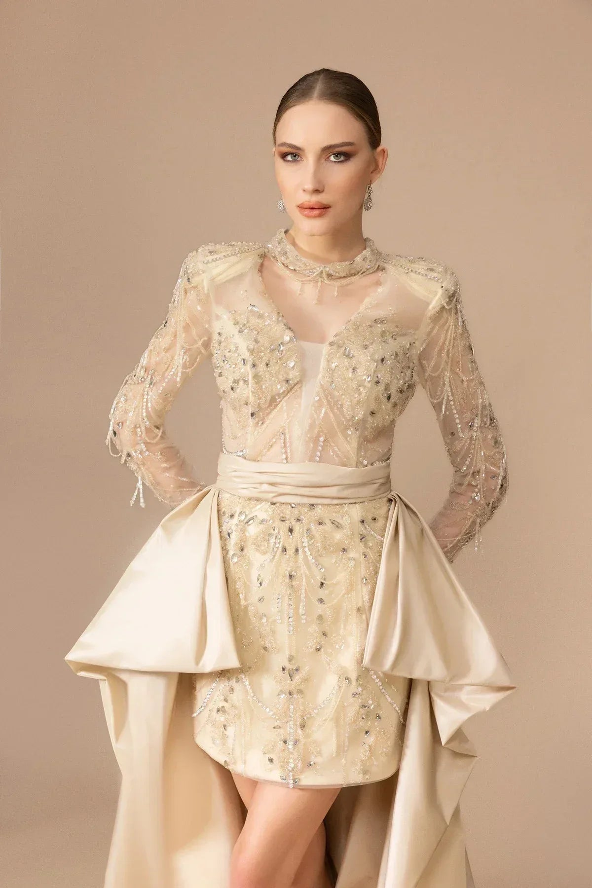 7037-İşlemeli Önü Kısa Arkası Uzun Elbise - Kenzel