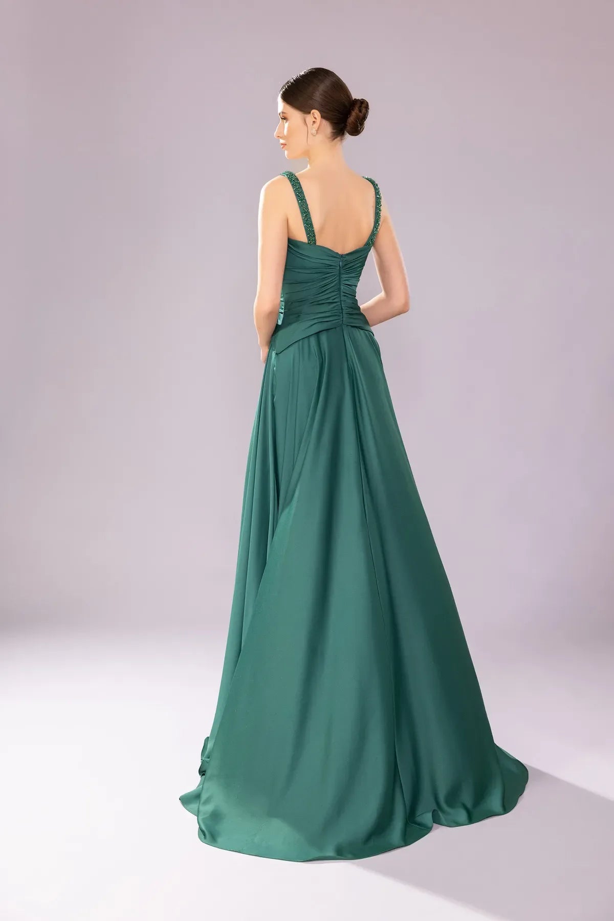 7055-İşleme Detaylı Askılı Drapeli Uzun Elbise - Kenzel