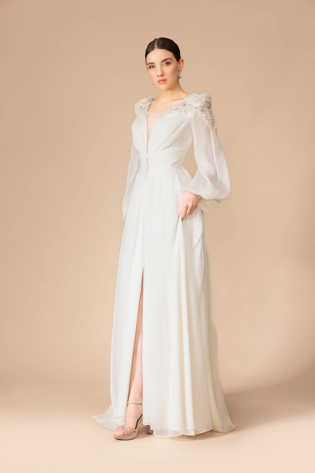 7060-Transparan Uzun Kol Uzun Abiye Elbise