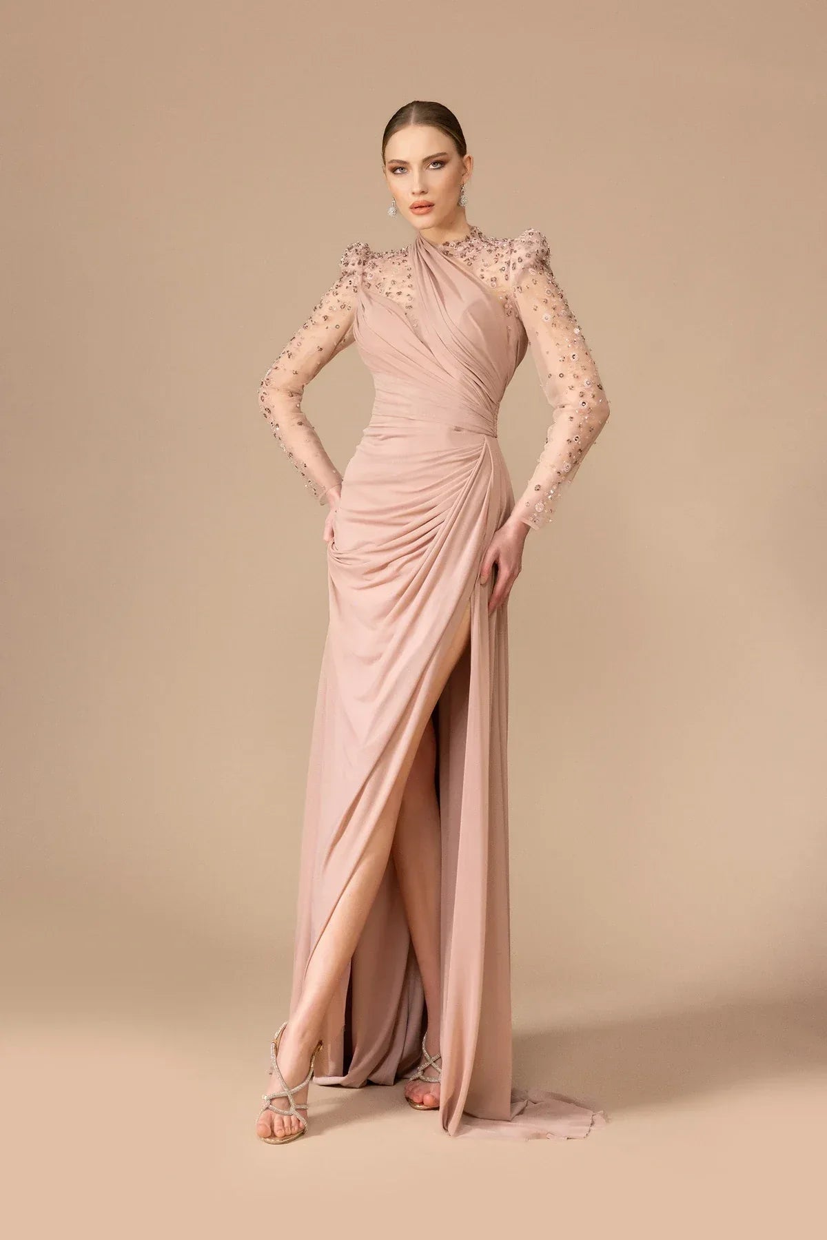 Transparan Uzun Kollu Yırtmaçlı Uzun Abiye Elbise 7065 - Kenzel