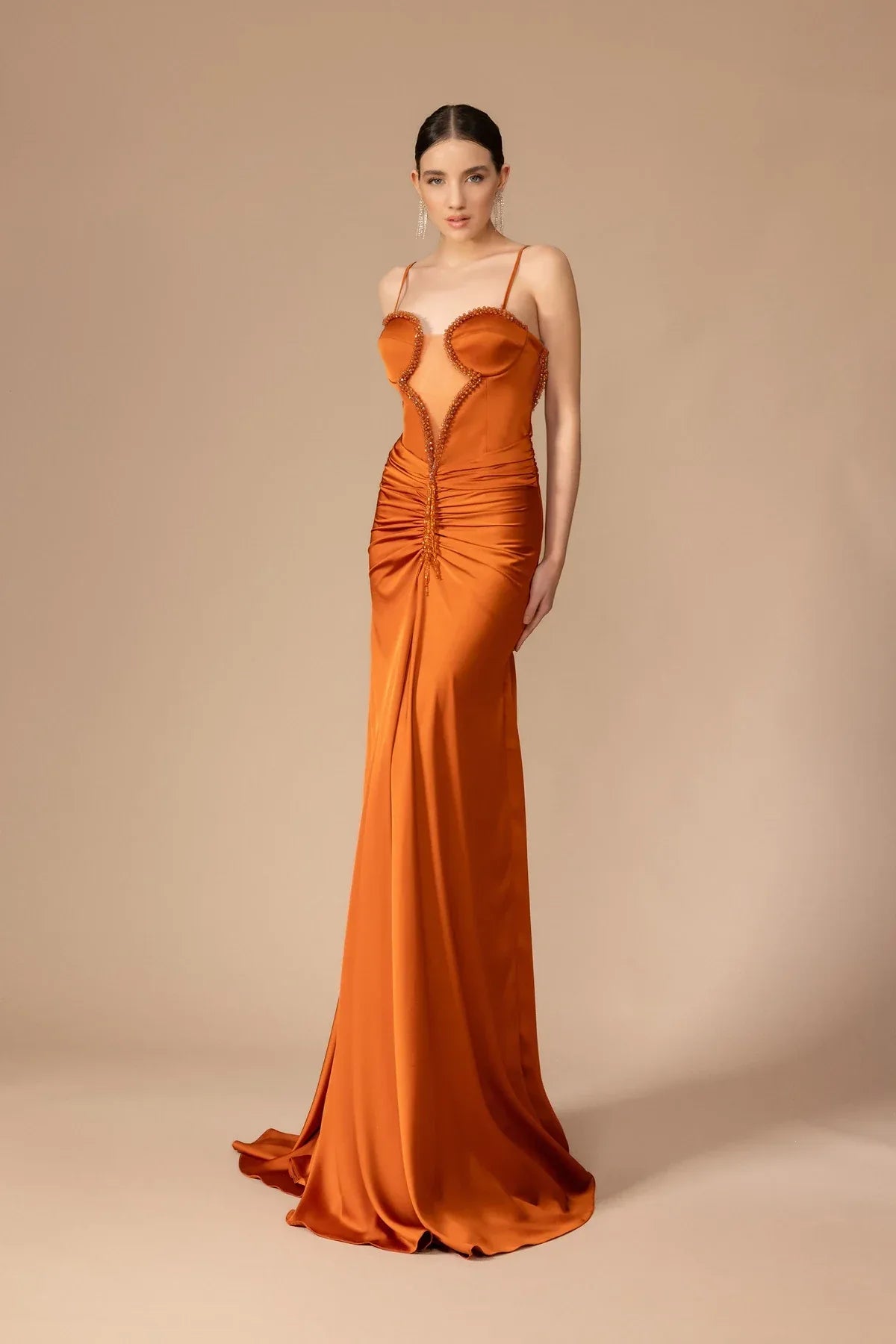 7078-Göğüs Dekolteli Askılı Drapeli Uzun Elbise - Kenzel