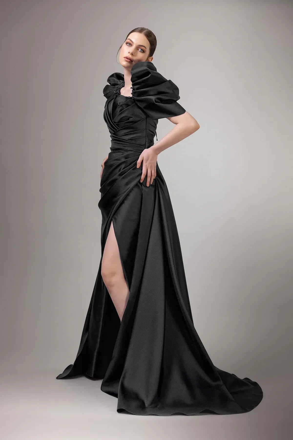 7094-Balon Kol Derin Yırtmaçlı Uzun Gece Elbise - Kenzel