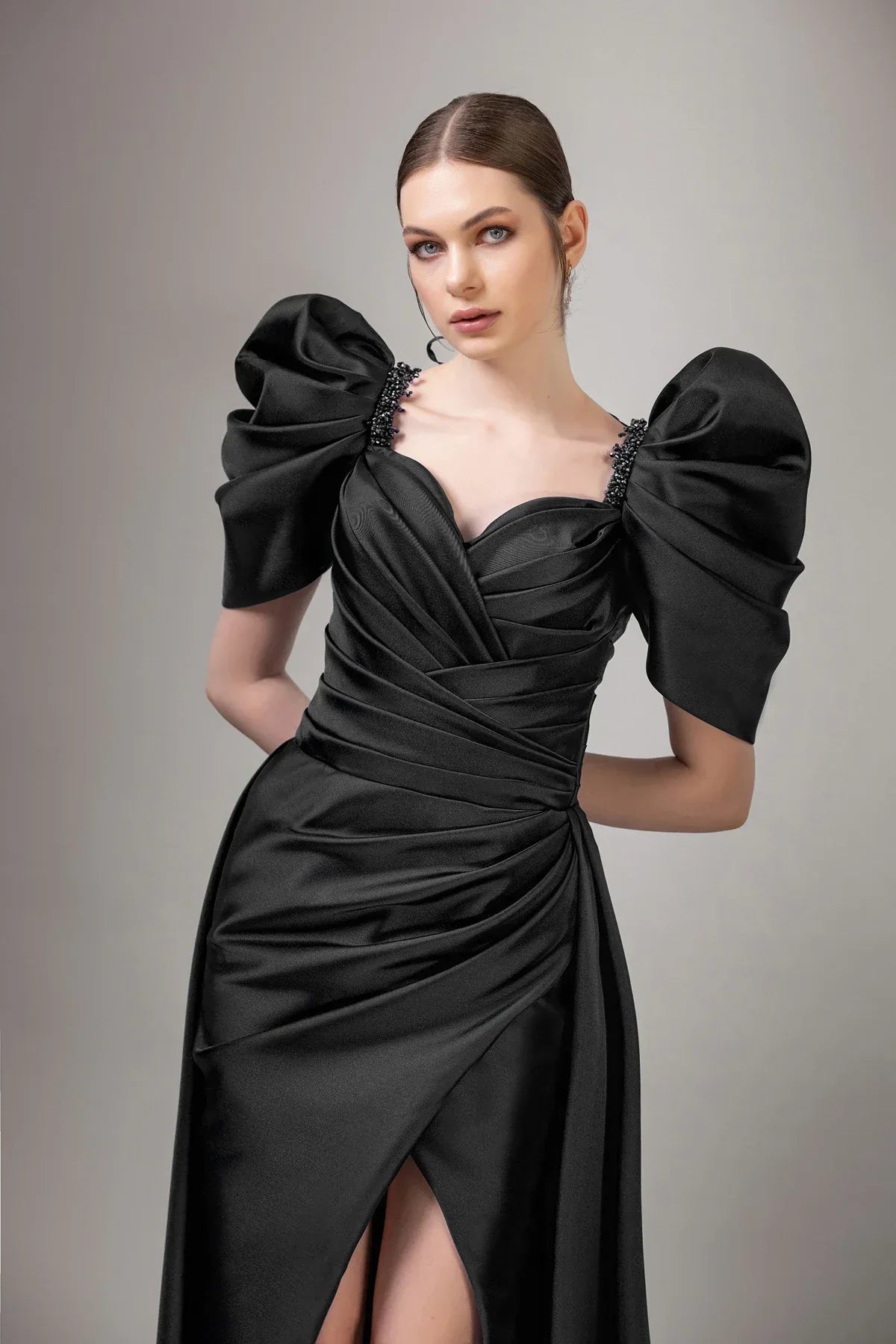 7094-Balon Kol Derin Yırtmaçlı Uzun Gece Elbise - Kenzel