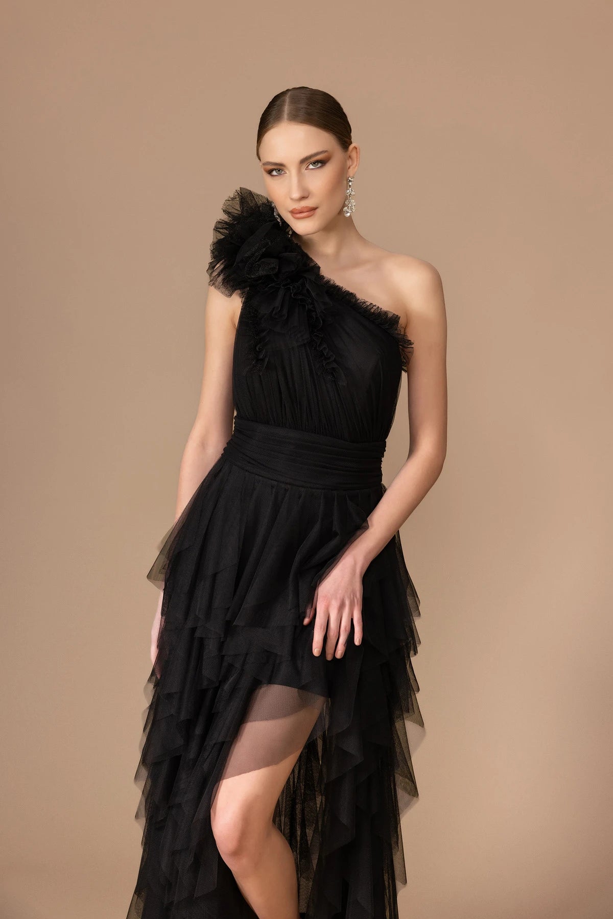 Fırfır Detaylı Tek Omuz Uzun Tül Elbise 7101