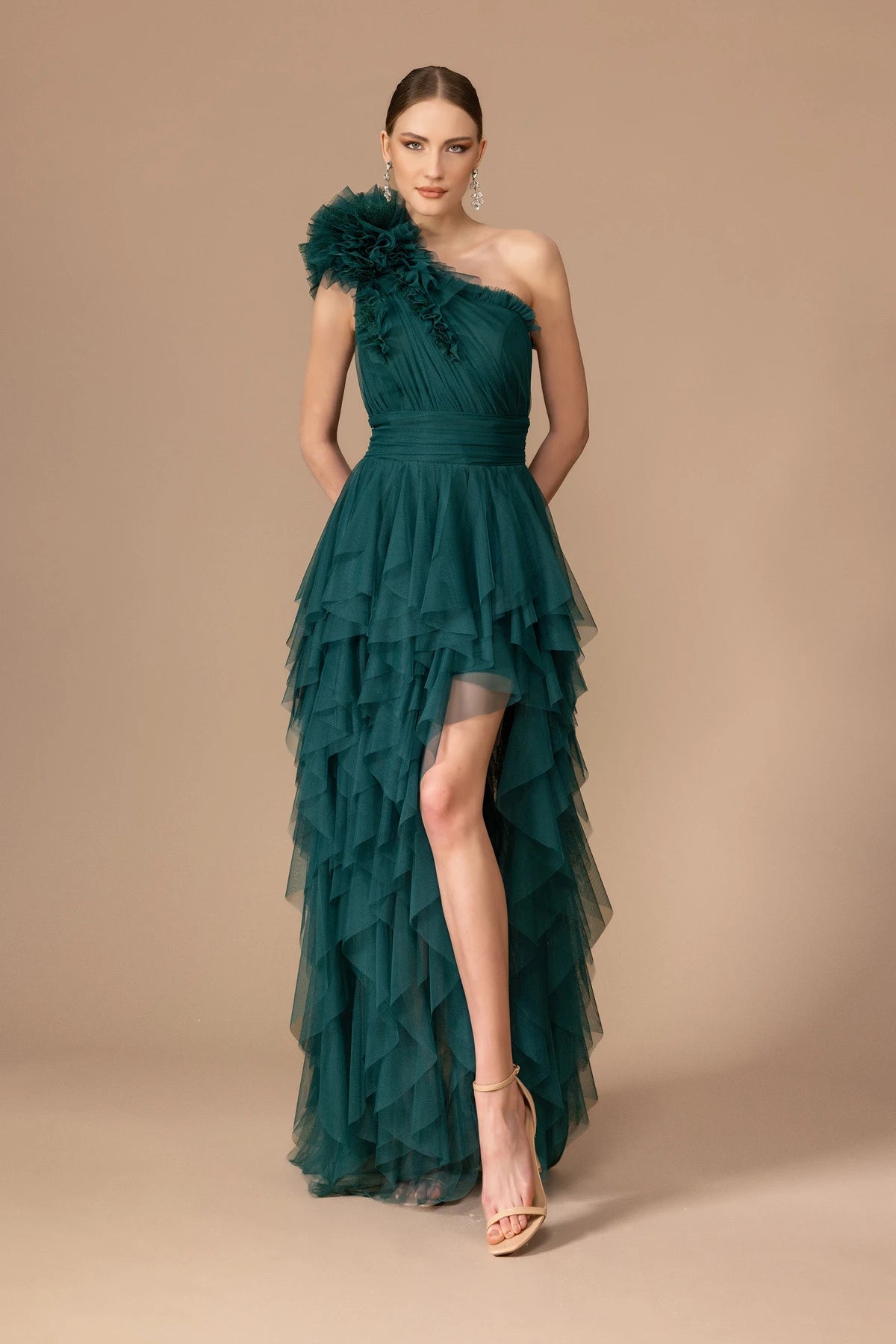 Fırfır Detaylı Tek Omuz Uzun Tül Elbise 7101