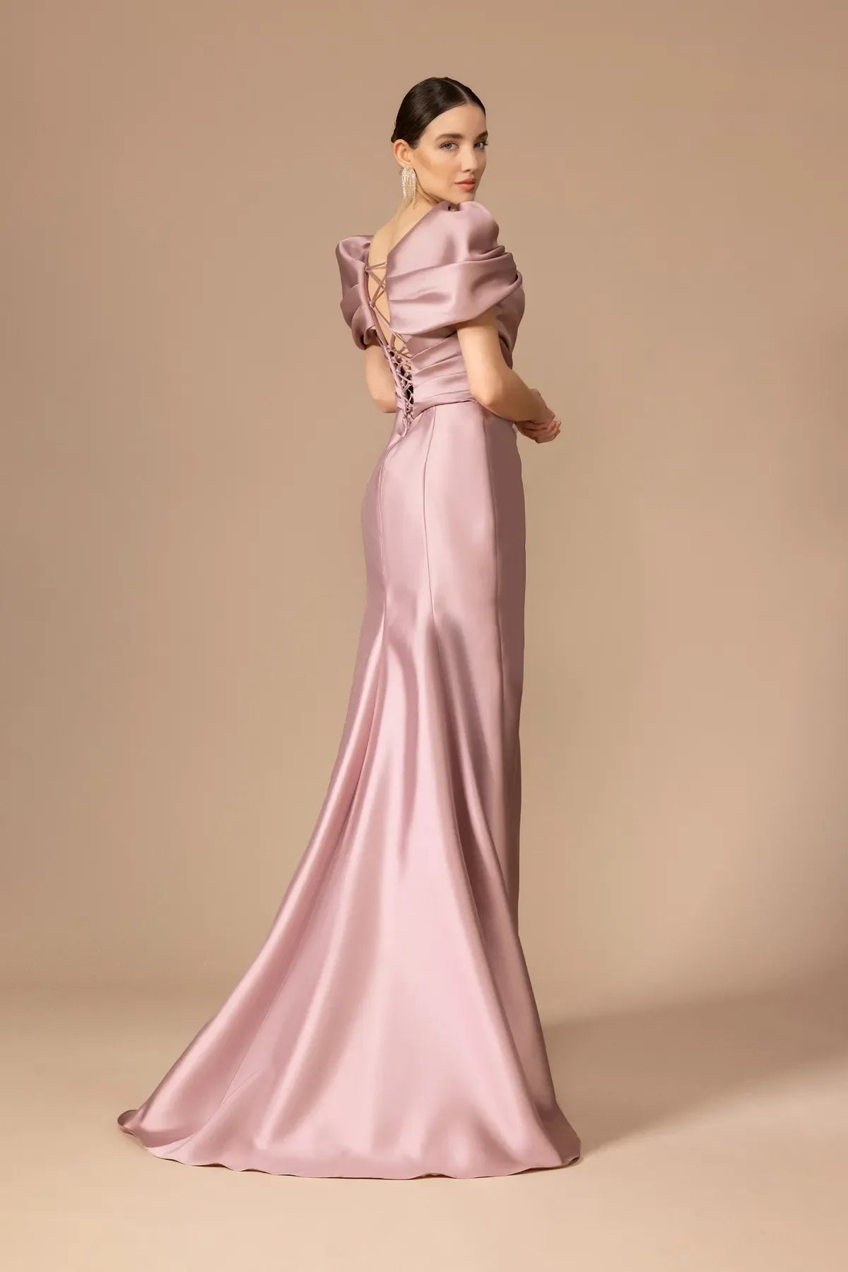 7122-Yaka İşleme Detaylı Yırtmaçlı Uzun Elbise - Kenzel