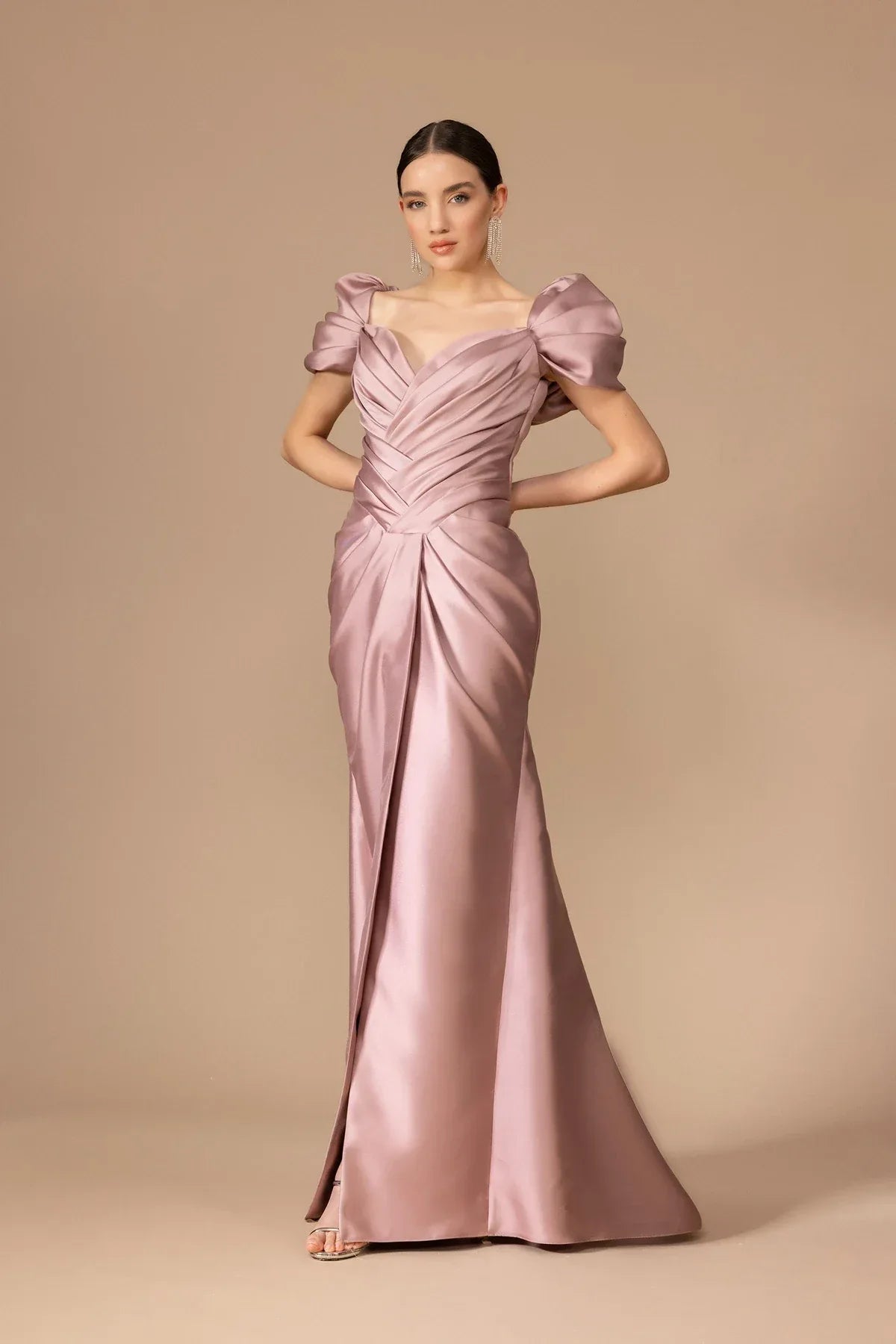 7122-Yaka İşleme Detaylı Yırtmaçlı Uzun Elbise - Kenzel