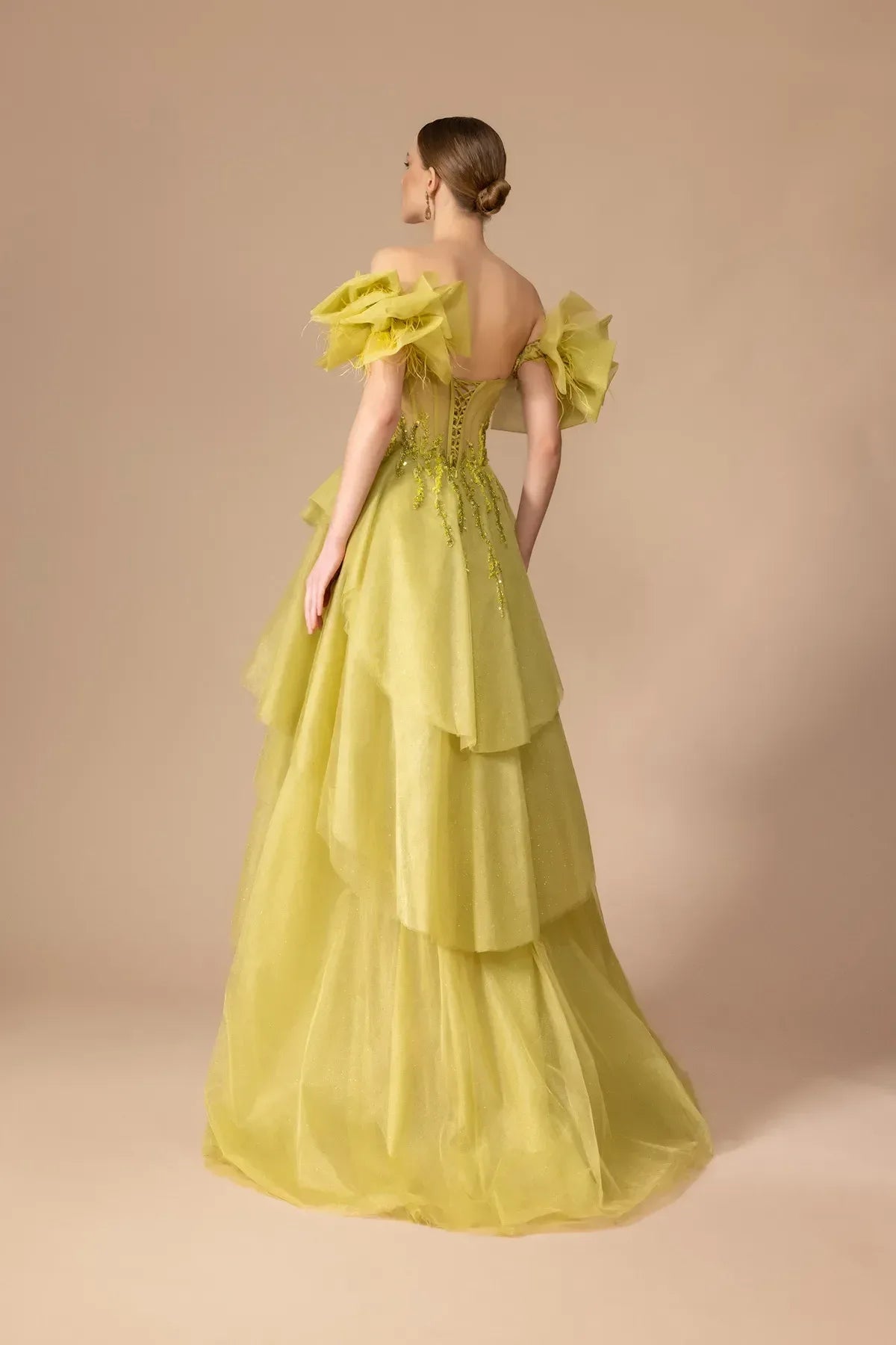 7125-İşleme Detaylı Kabarık Uzun Elbise - Kenzel