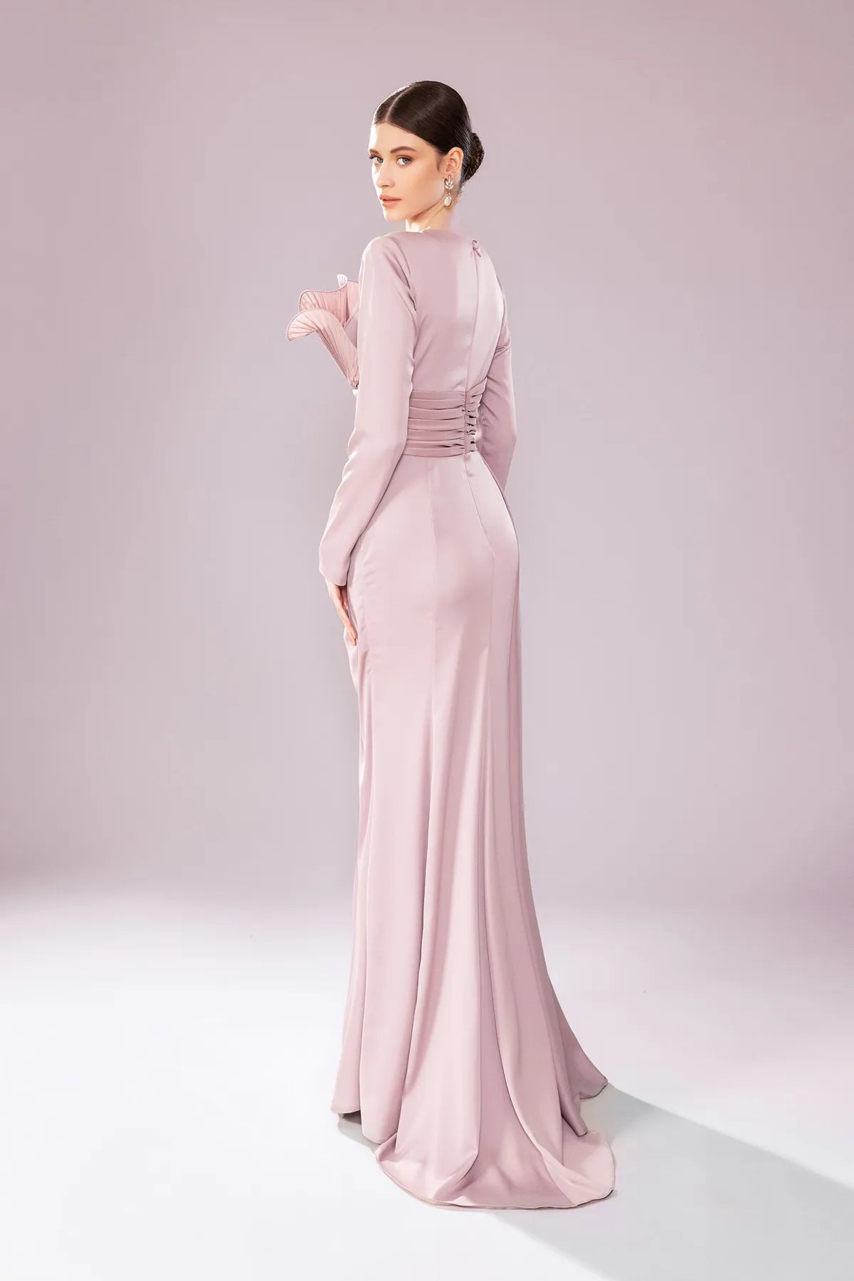 7203-Uzun Kollu Drapeli Tesettür Uzun Elbise