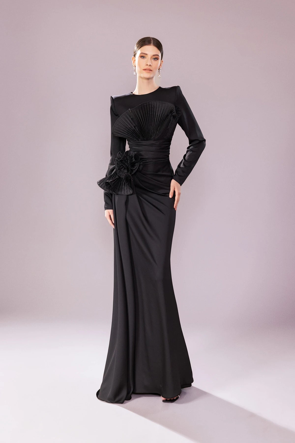 7203-Uzun Kollu Drapeli Tesettür Uzun Elbise