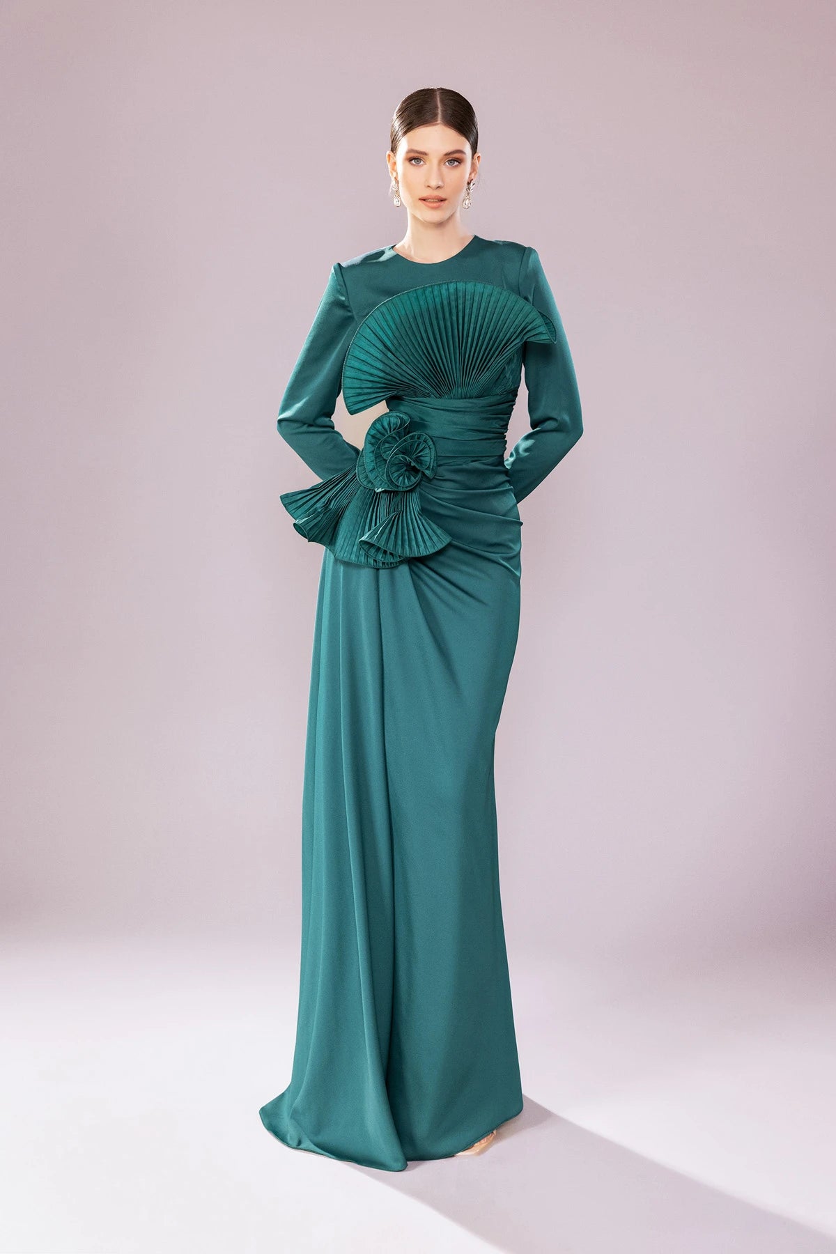 7203-Uzun Kollu Drapeli Tesettür Uzun Elbise