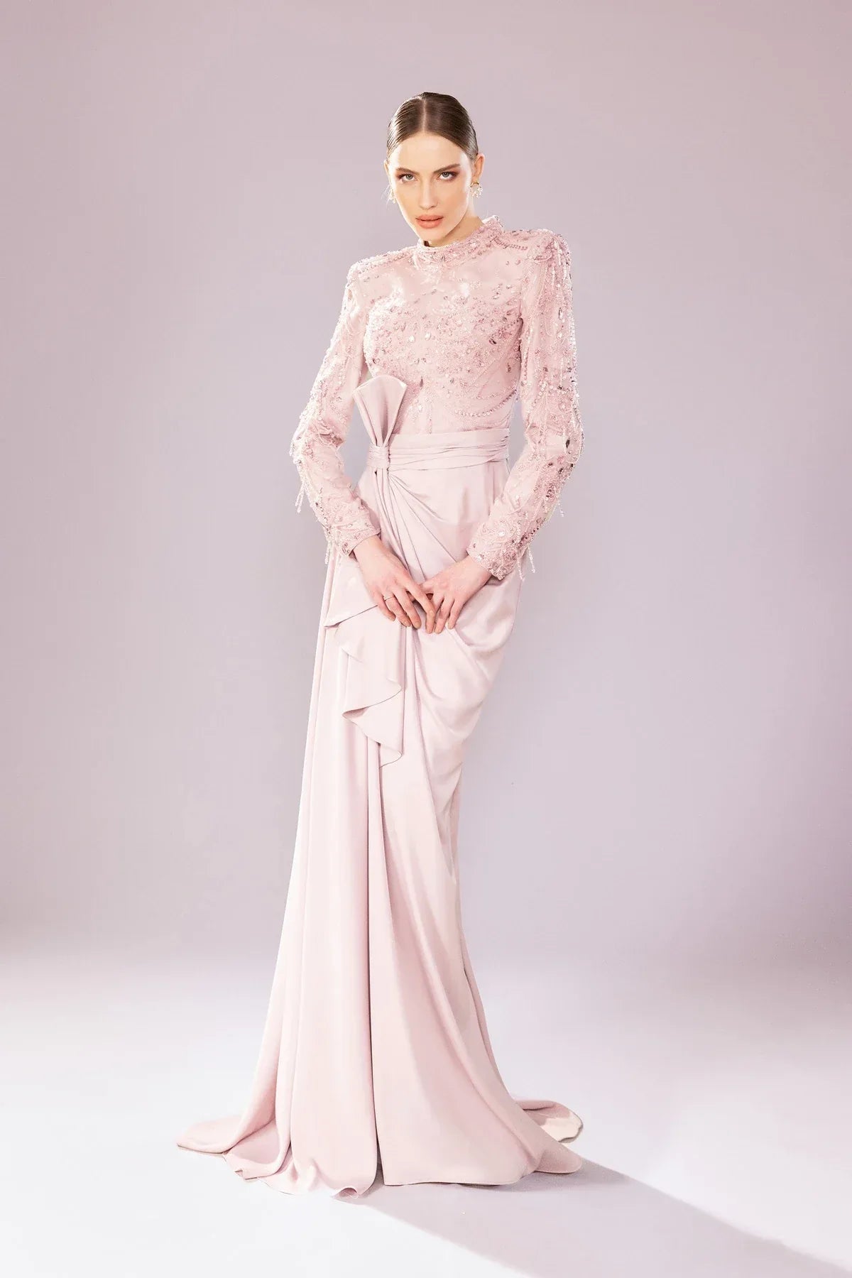 7208-İşlemeli Uzun Kollu Tesettür Elbise - Kenzel