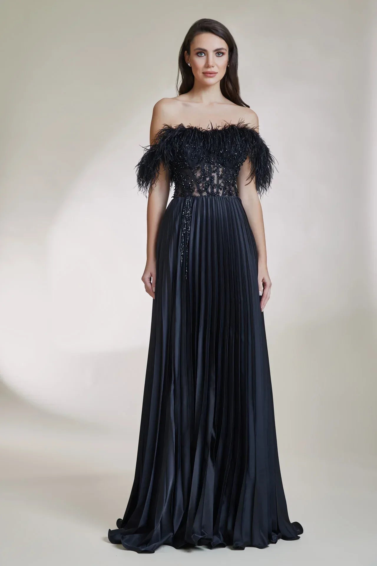 Otriş Detaylı Düşük Omuzlu Piliseli Uzun Elbise 9071 - Kenzel