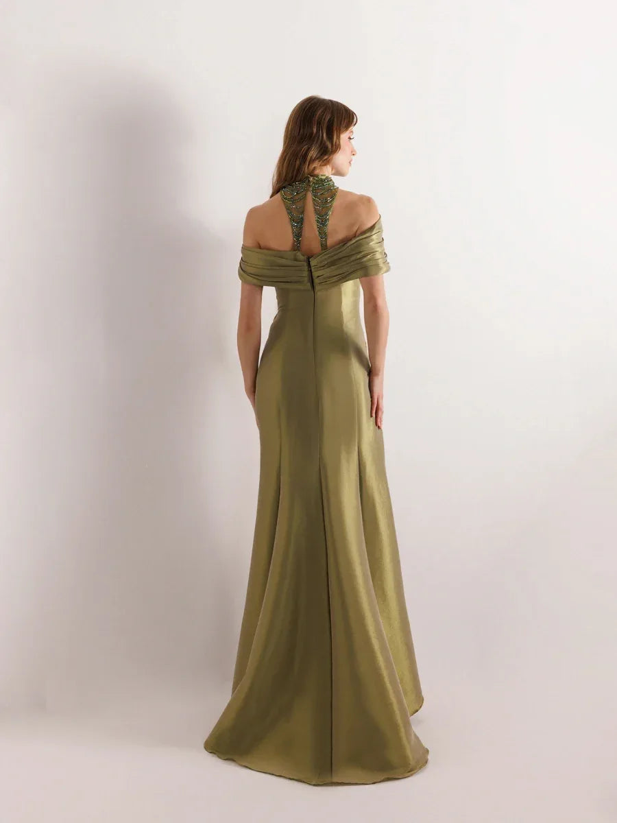 A25015-Hakim Yaka Straplez Görünümlü Drapeli Balık Abiye Elbise - Kenzel