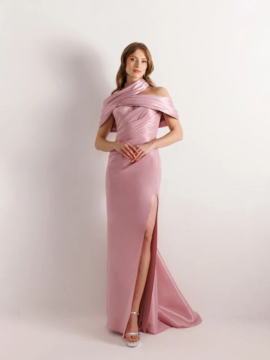 A25015-Hakim Yaka Straplez Görünümlü Drapeli Balık Abiye Elbise - Kenzel