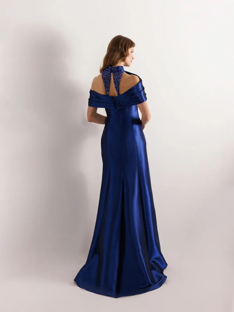 A25015-Hakim Yaka Straplez Görünümlü Drapeli Balık Abiye Elbise - Kenzel