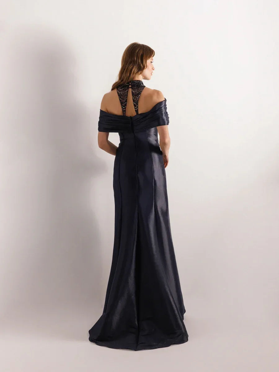 A25015-Hakim Yaka Straplez Görünümlü Drapeli Balık Abiye Elbise - Kenzel