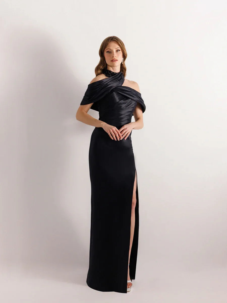 A25015-Hakim Yaka Straplez Görünümlü Drapeli Balık Abiye Elbise - Kenzel