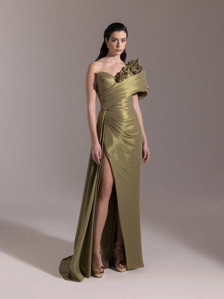 A25030-Çiçek Detaylı Yırtmaçlı Balık Abiye Elbise