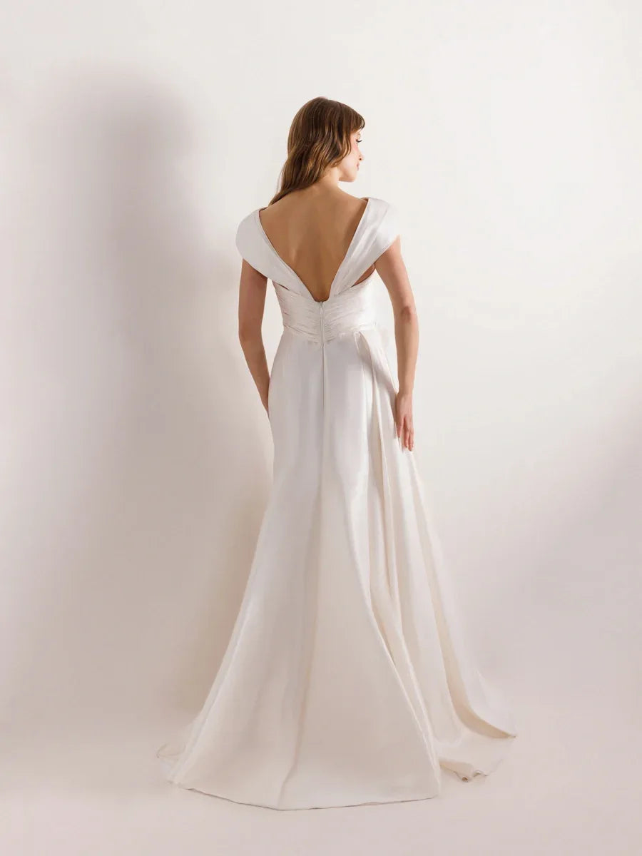 A25033-Çiçek Detaylı Yanı Kuyruklu Balık Abiye Elbise - Kenzel