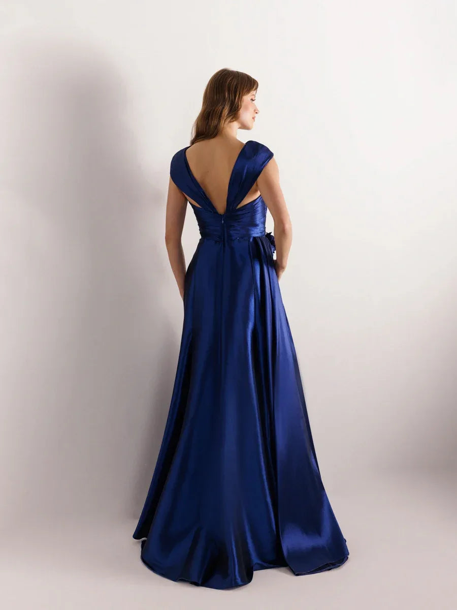 A25033-Çiçek Detaylı Yanı Kuyruklu Balık Abiye Elbise - Kenzel