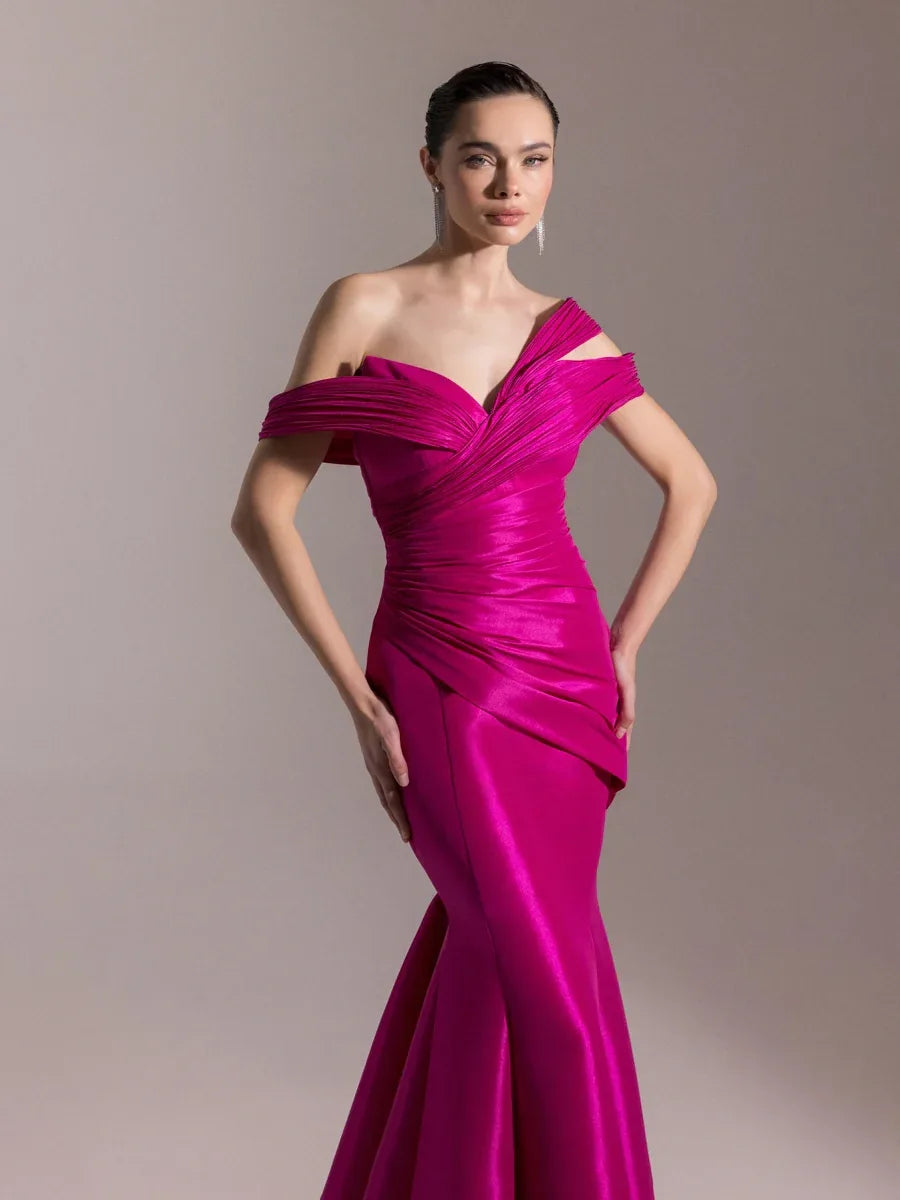 A25034-Kolları Şal Görünümlü Piliseli Balık Elbise - Kenzel