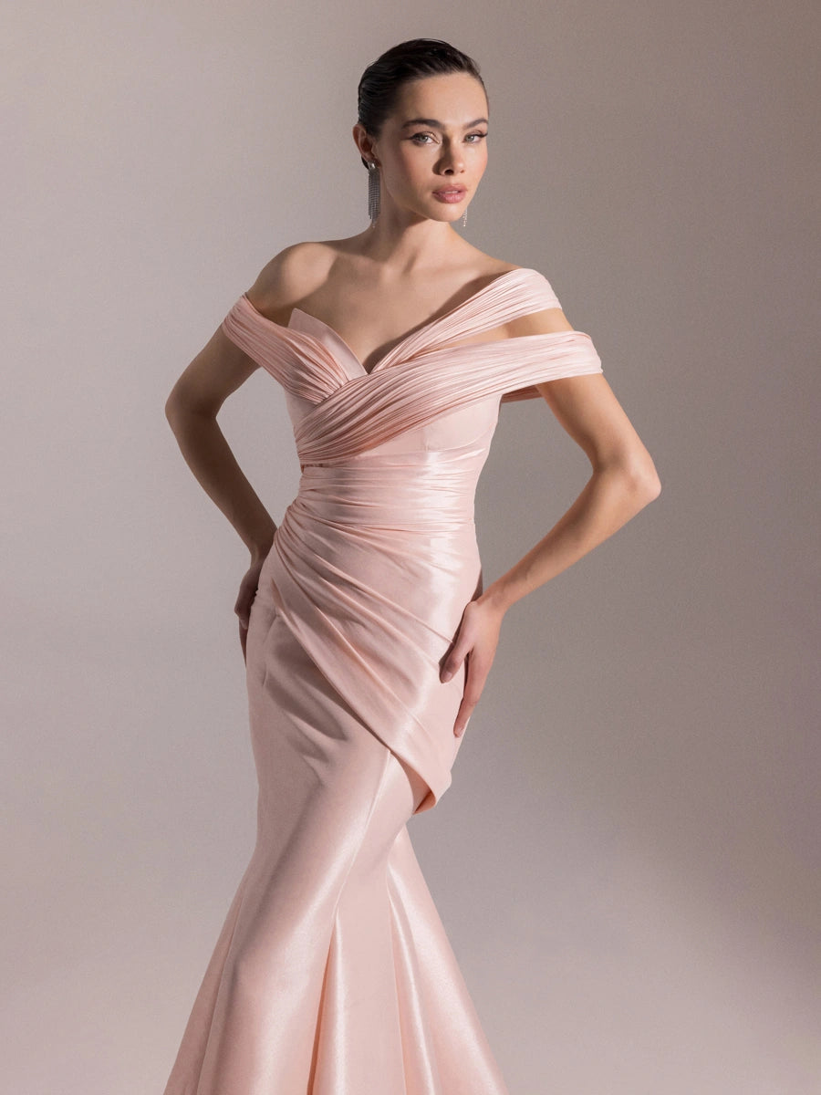 A25034-Kolları Şal Görünümlü Piliseli Balık Elbise