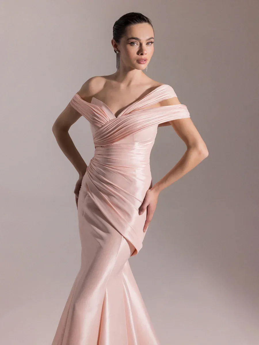 A25034-Kolları Şal Görünümlü Piliseli Balık Elbise - Kenzel