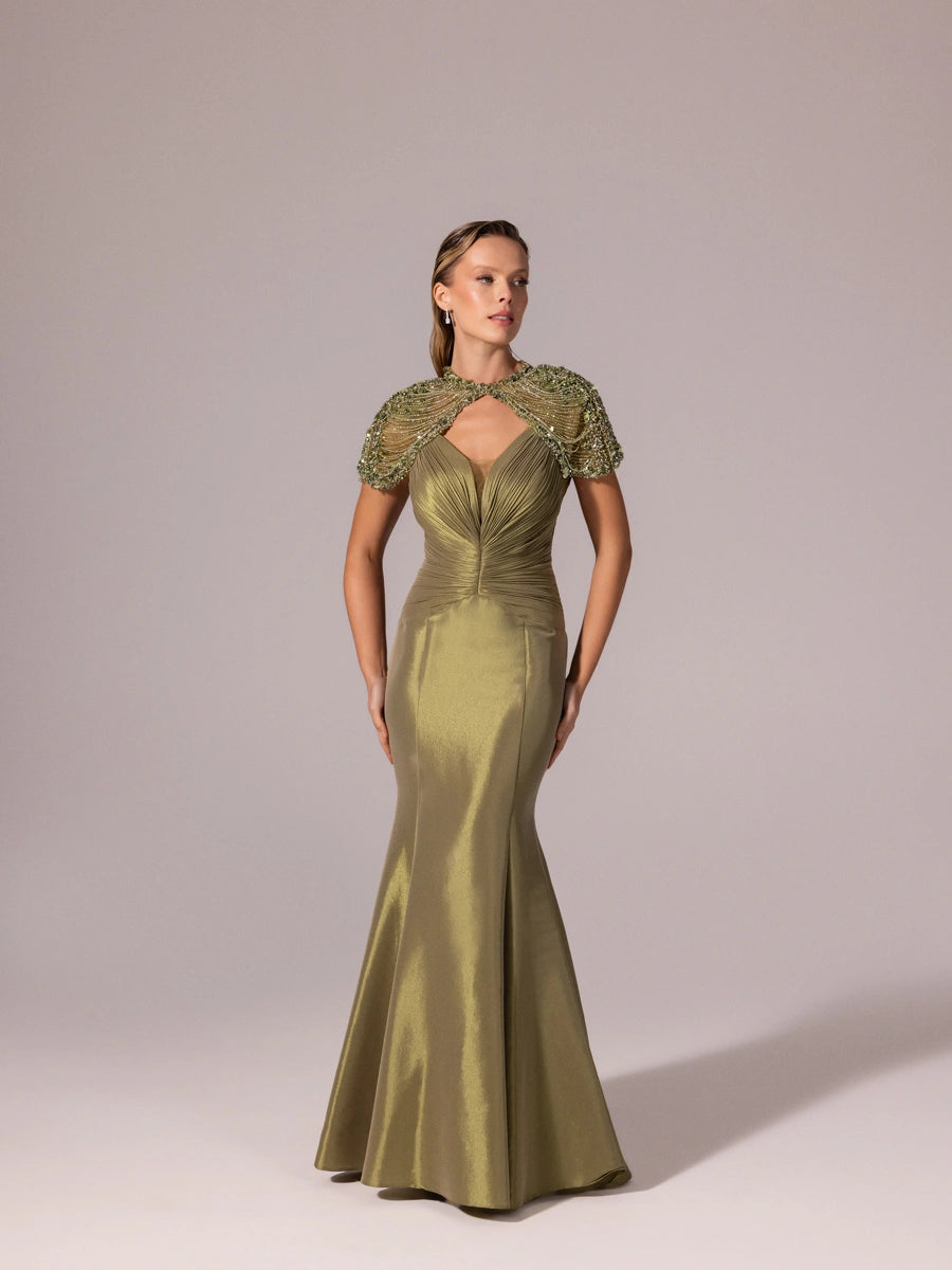 A25056-İşleme Omuz Detaylı Balık Abiye Elbise