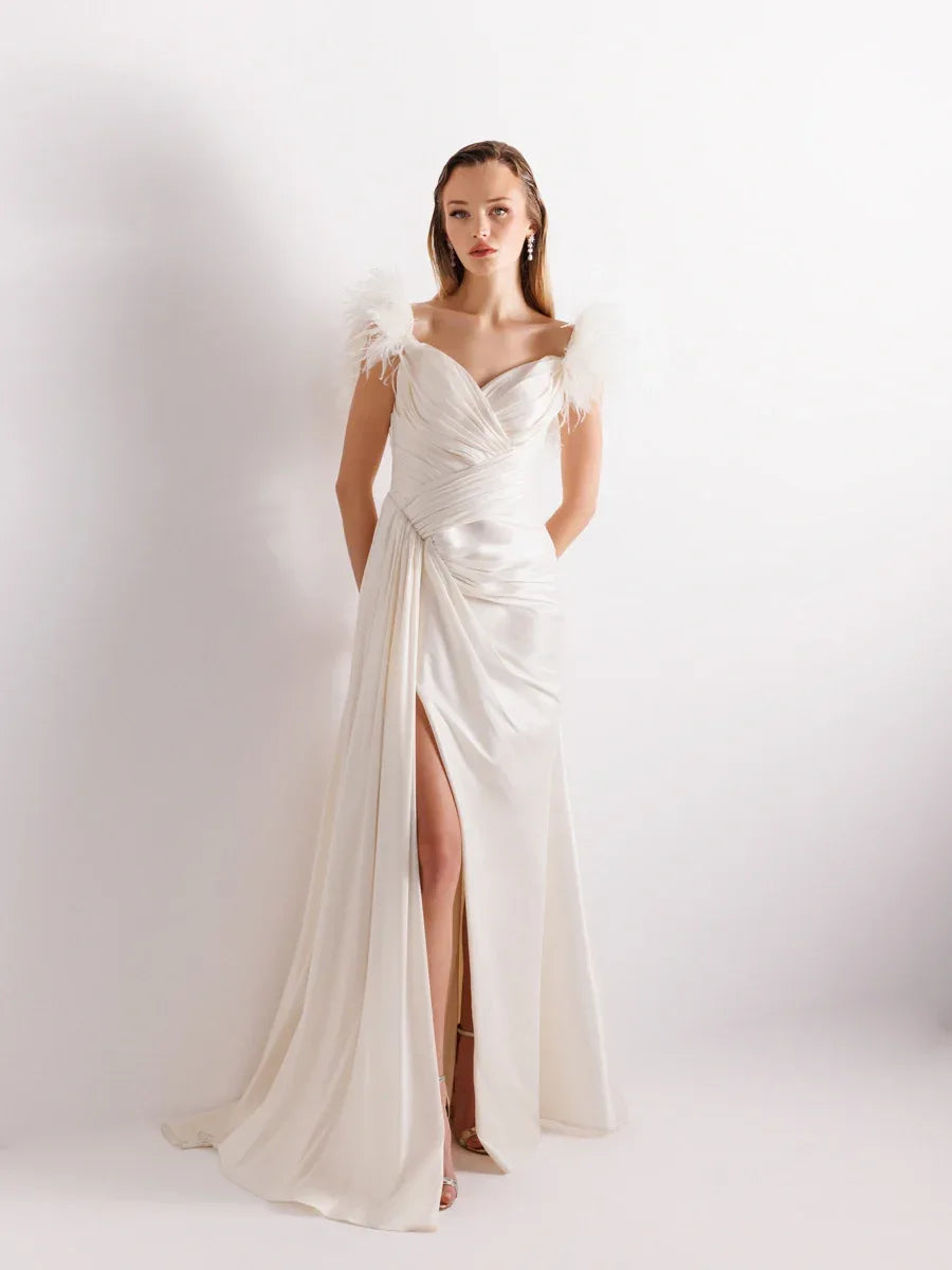 A25058-Omuzları Otrişli Yırtmaçlı Balık Abiye Elbise - Kenzel