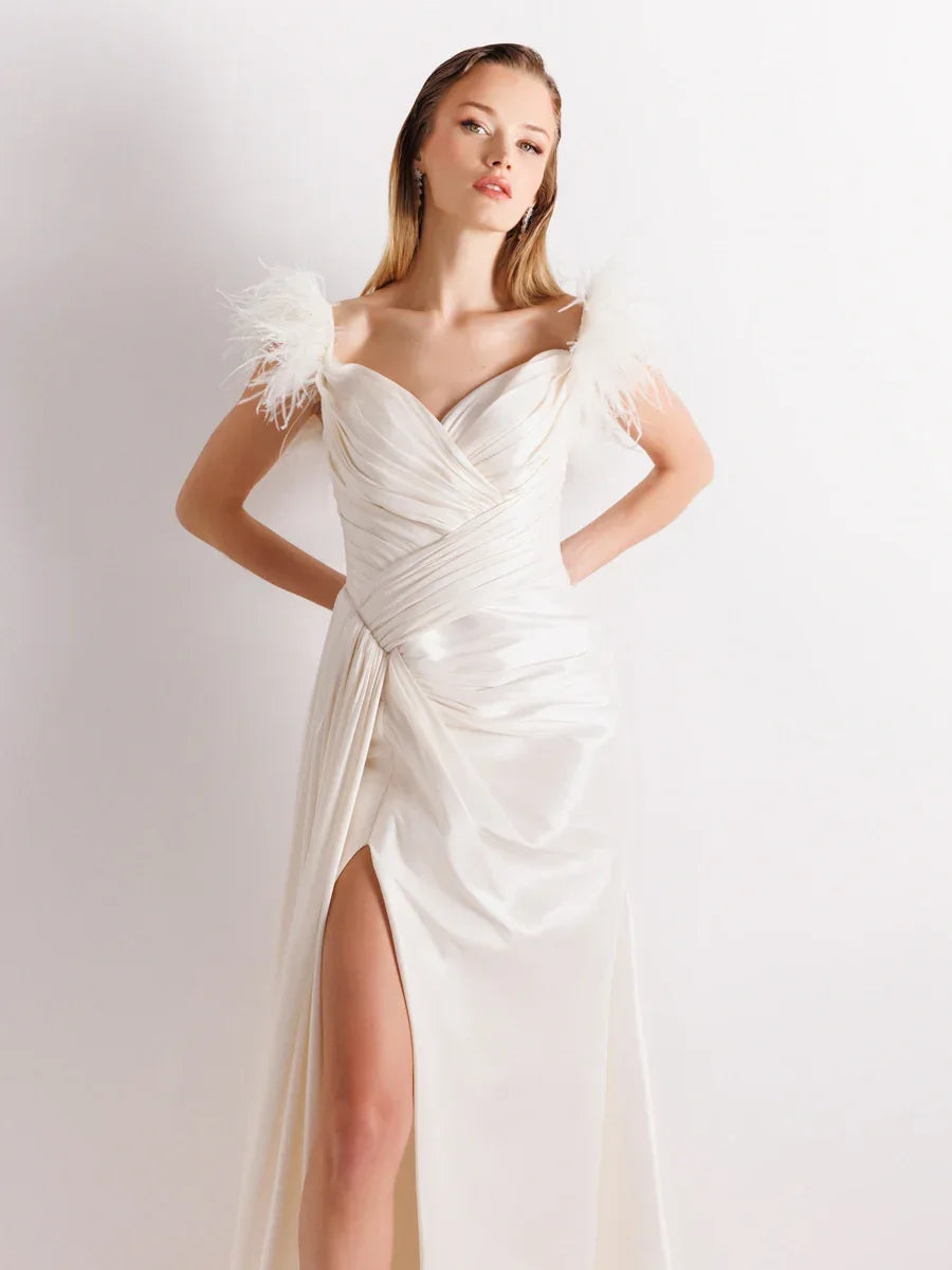 A25058-Omuzları Otrişli Yırtmaçlı Balık Abiye Elbise - Kenzel