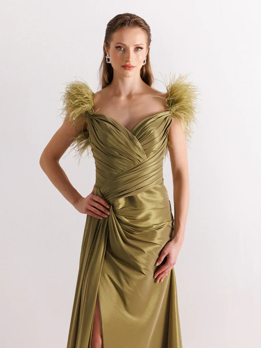 A25058-Omuzları Otrişli Yırtmaçlı Balık Abiye Elbise - Kenzel