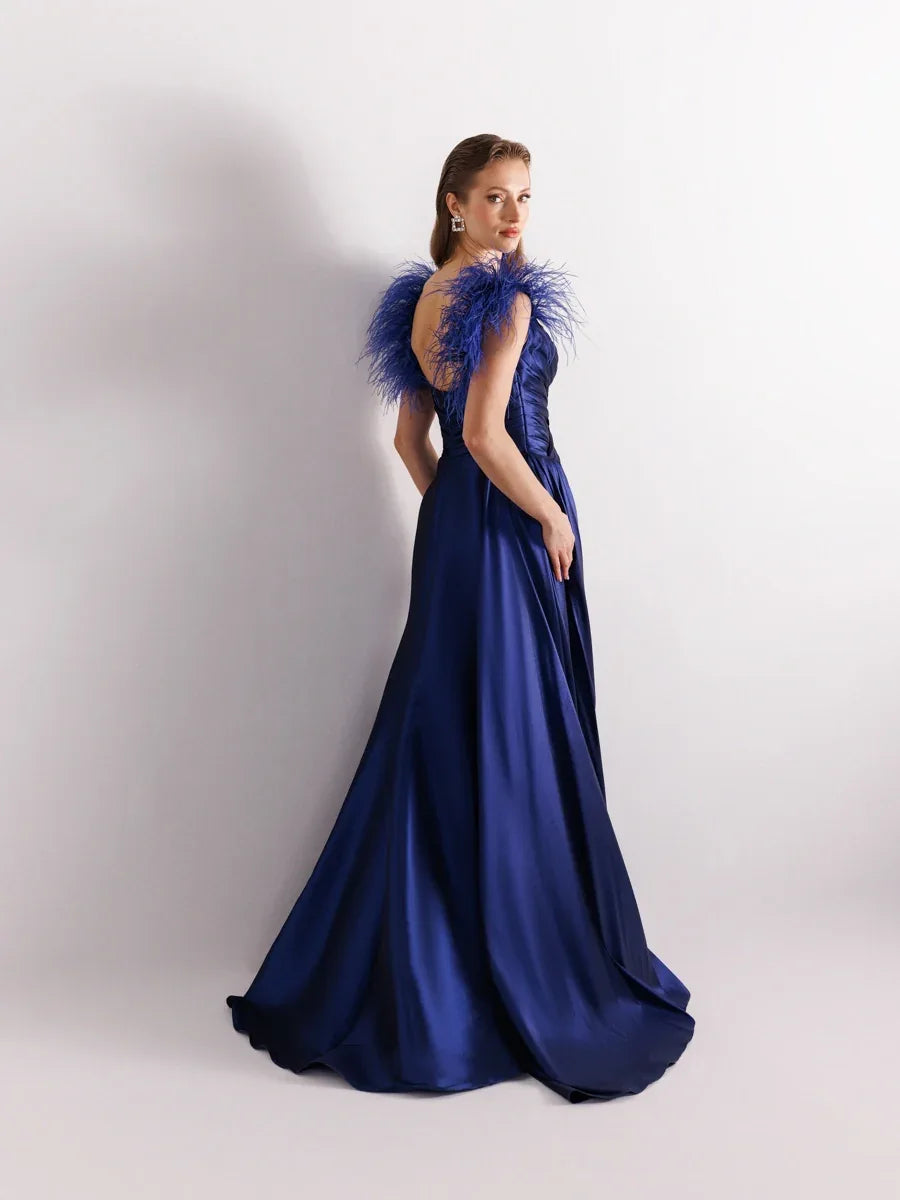 A25058-Omuzları Otrişli Yırtmaçlı Balık Abiye Elbise - Kenzel