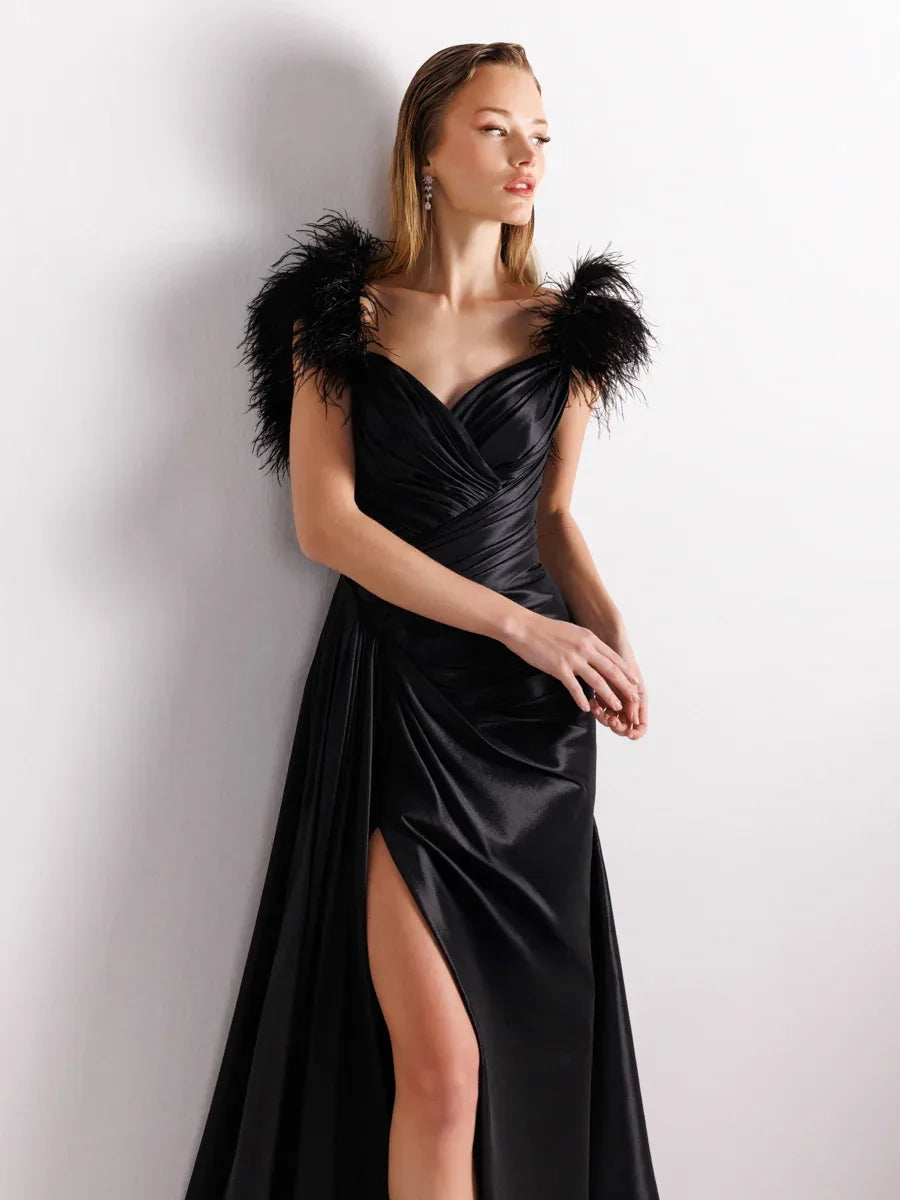 A25058-Omuzları Otrişli Yırtmaçlı Balık Abiye Elbise - Kenzel