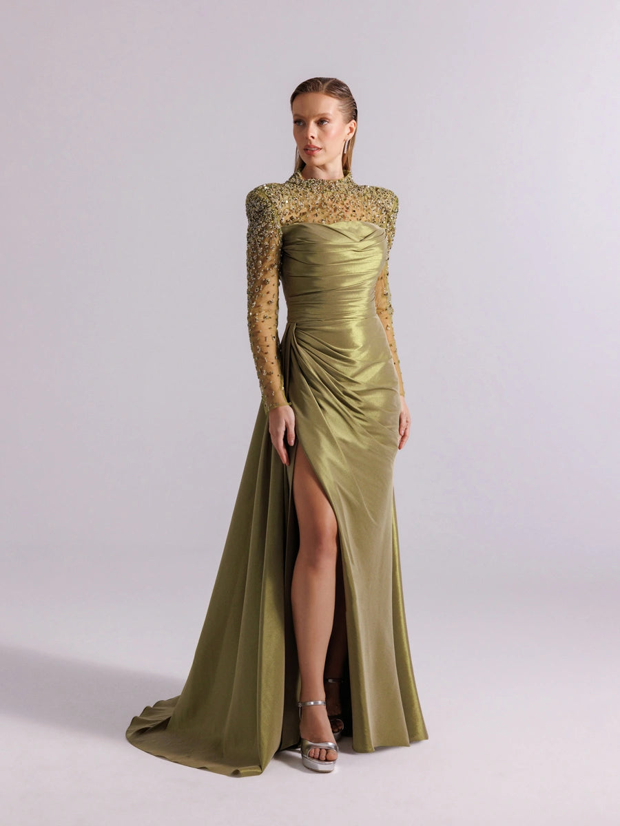 Straplez Görünümlü Tüm Dekoltesi Taş Detaylı Yırtmaçlı Elbise Haki 2