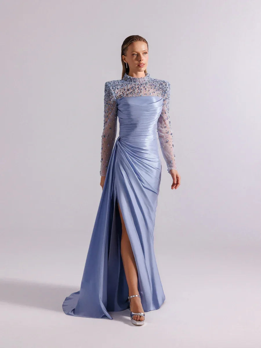 A25067-Straplez Görünümlü Tüm Dekoltesi Taş Detaylı Yırtmaçlı Elbise - Kenzel