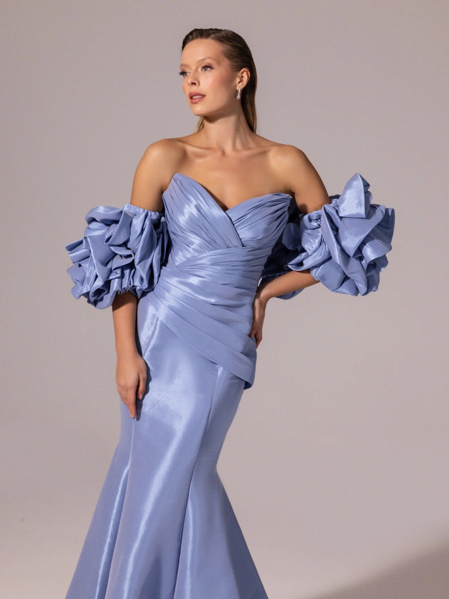 A25068-Straplez Drapeli Balon Kollu Uzun Abiye Elbise