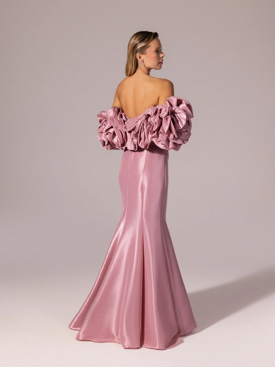 A25068-Straplez Drapeli Balon Kollu Uzun Abiye Elbise