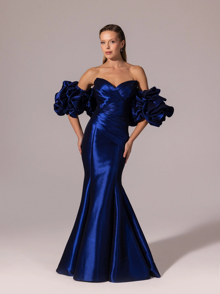 A25068-Straplez Drapeli Balon Kollu Uzun Abiye Elbise