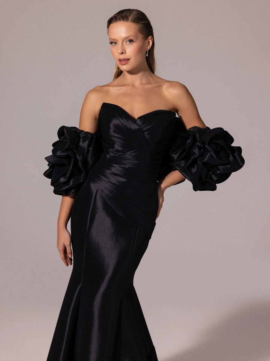 A25068-Straplez Drapeli Balon Kollu Uzun Abiye Elbise