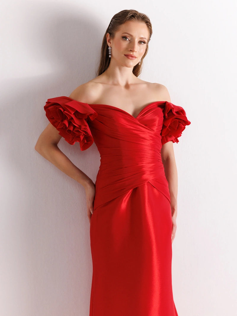 Balon Kollu Kırmızı Balık Abiye Elbise Detay Çekim