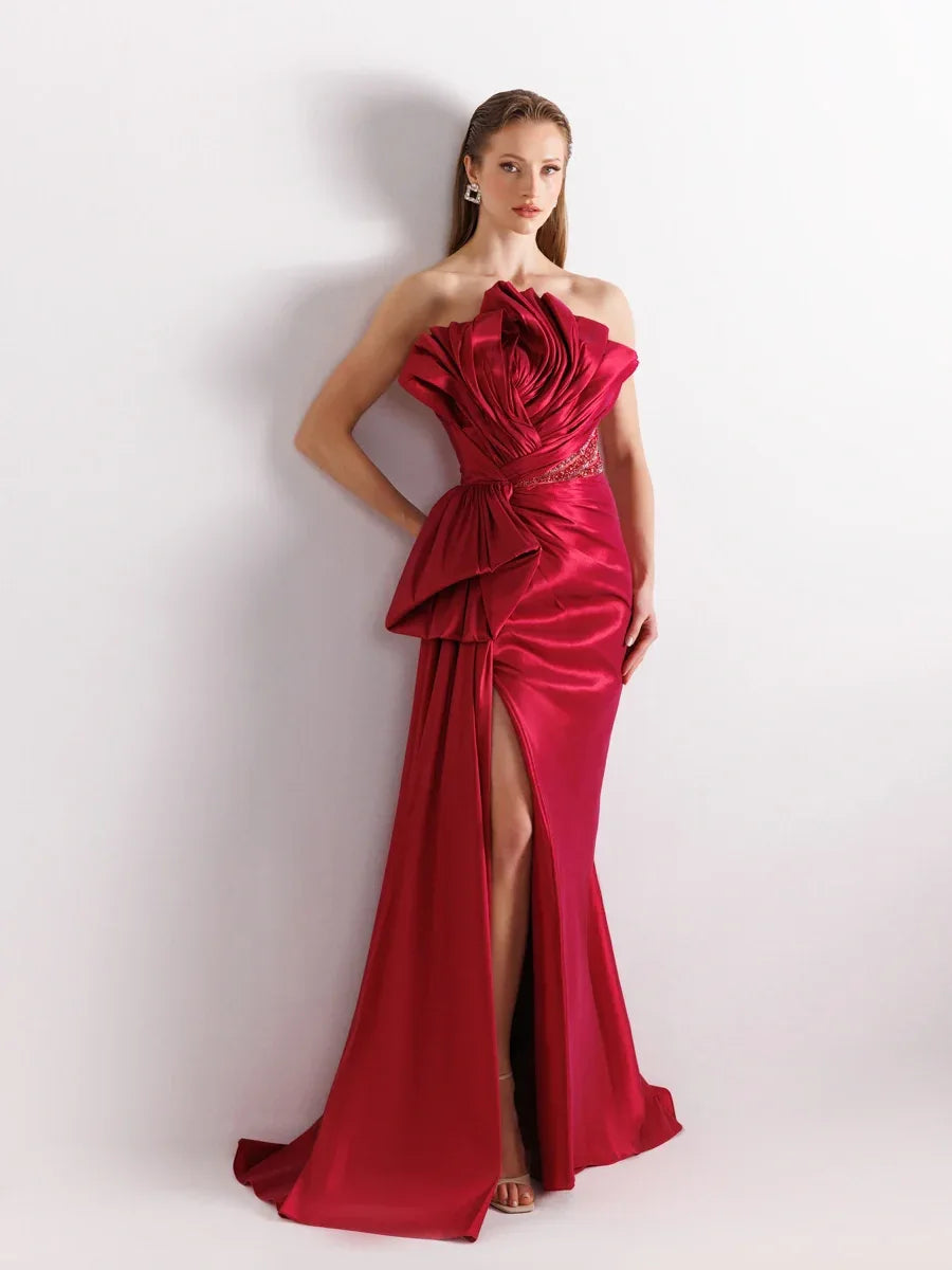 A25070-Straplez Beli Taş Detaylı Yırtmaçlı Balık Abiye Elbise - Kenzel