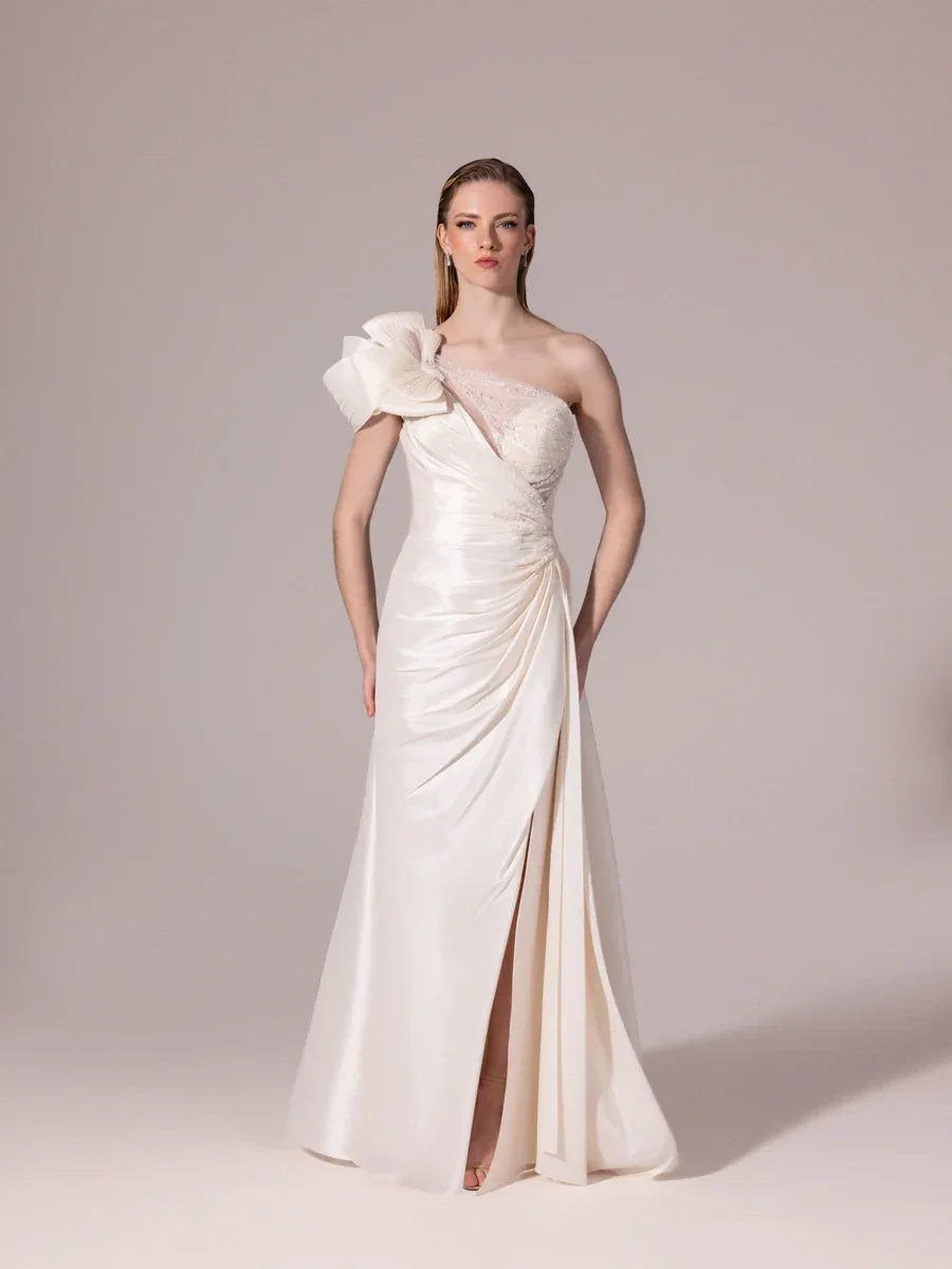 A25085-Asimetrik Kesim Göğsü İşlemeli Yırtmaçlı Balık Abiye Elbise - Kenzel